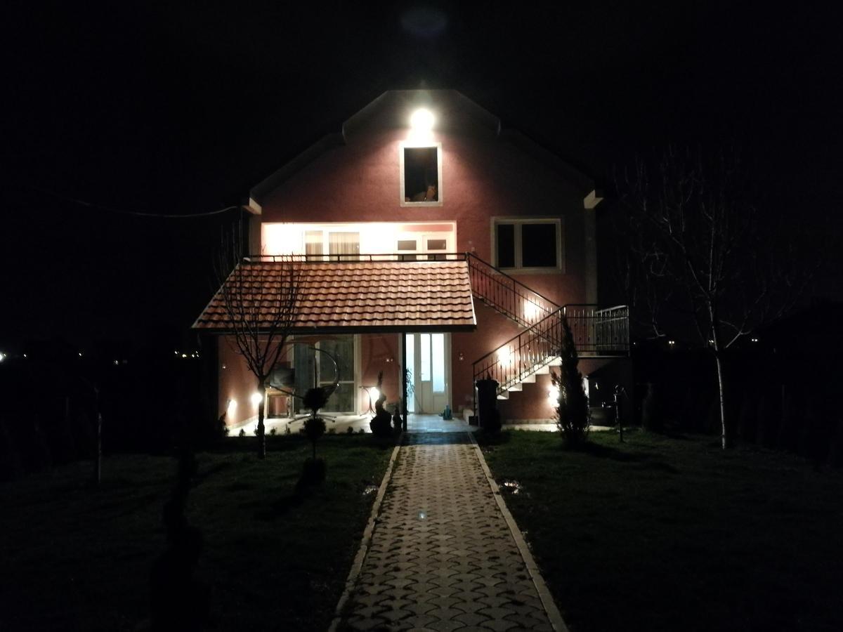 Apartments "Predah Kod Baraca" Ni Exteriér fotografie