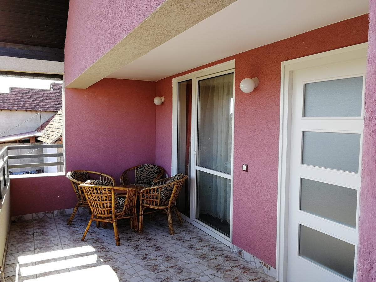 Apartments "Predah Kod Baraca" Ni Exteriér fotografie