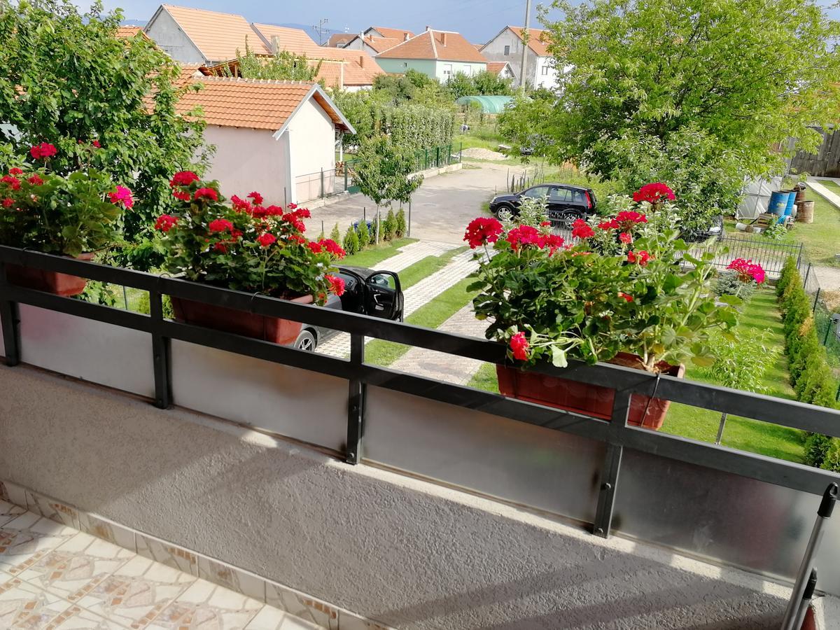Apartments "Predah Kod Baraca" Ni Exteriér fotografie
