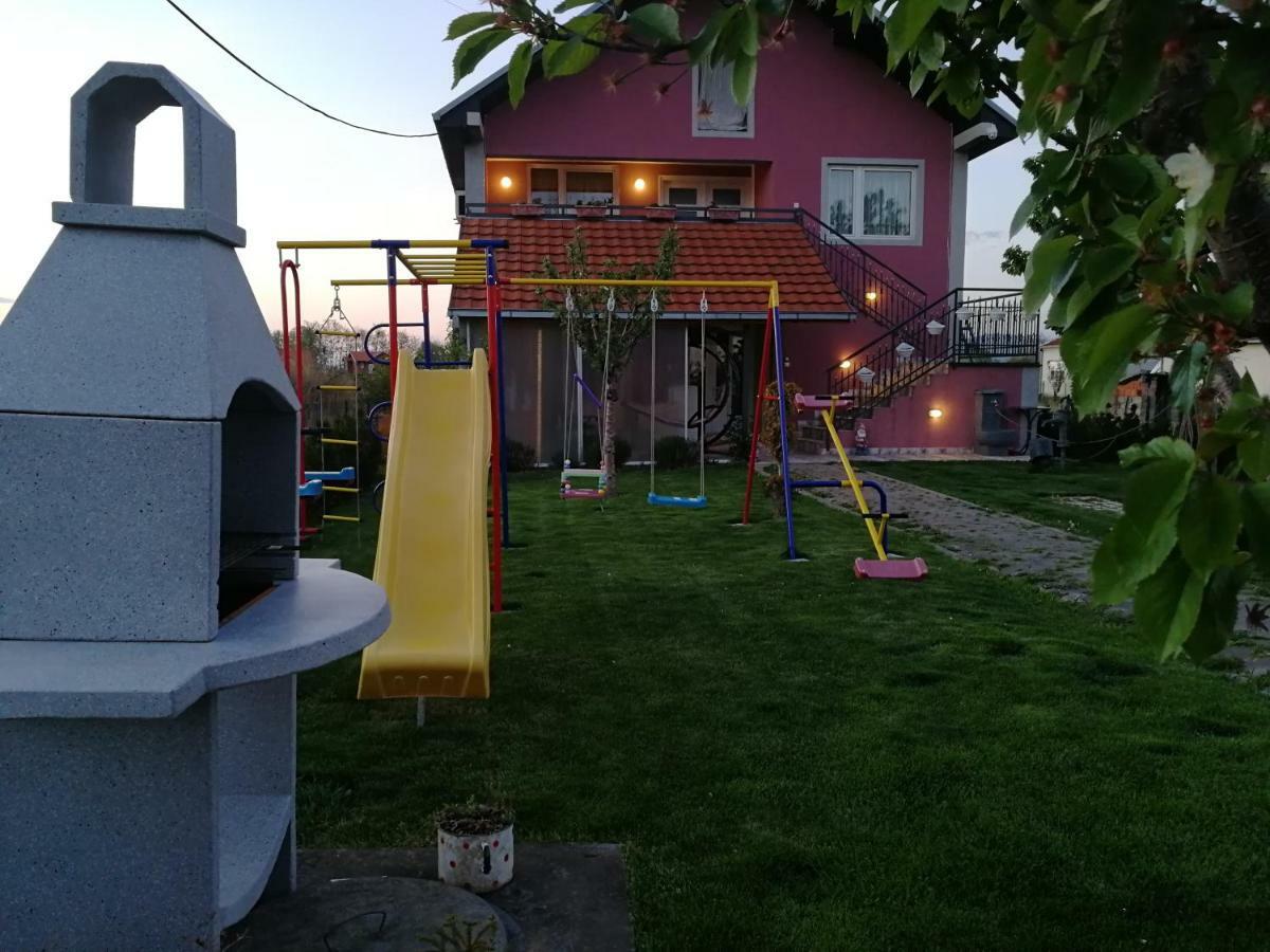 Apartments "Predah Kod Baraca" Ni Exteriér fotografie