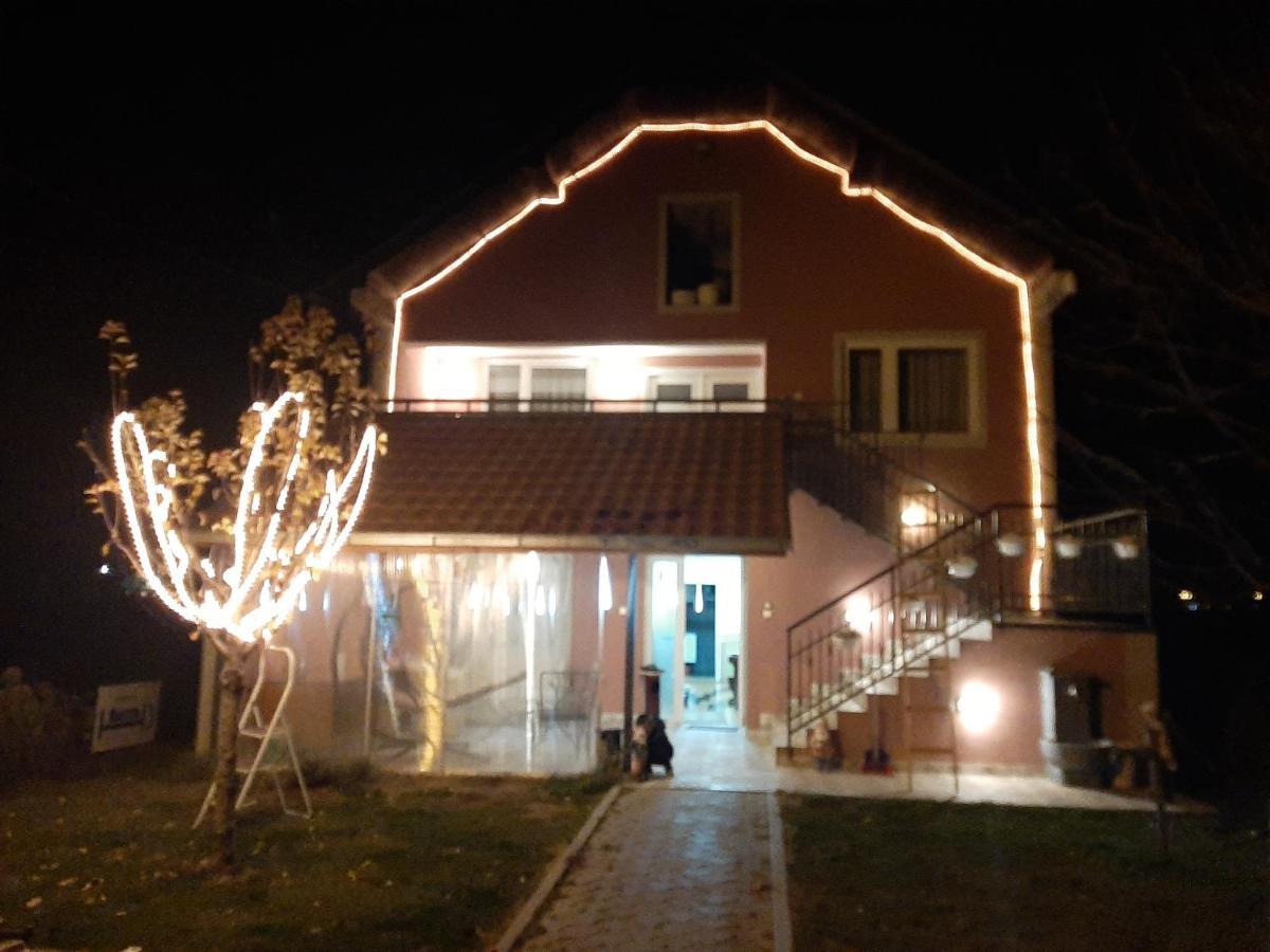 Apartments "Predah Kod Baraca" Ni Exteriér fotografie